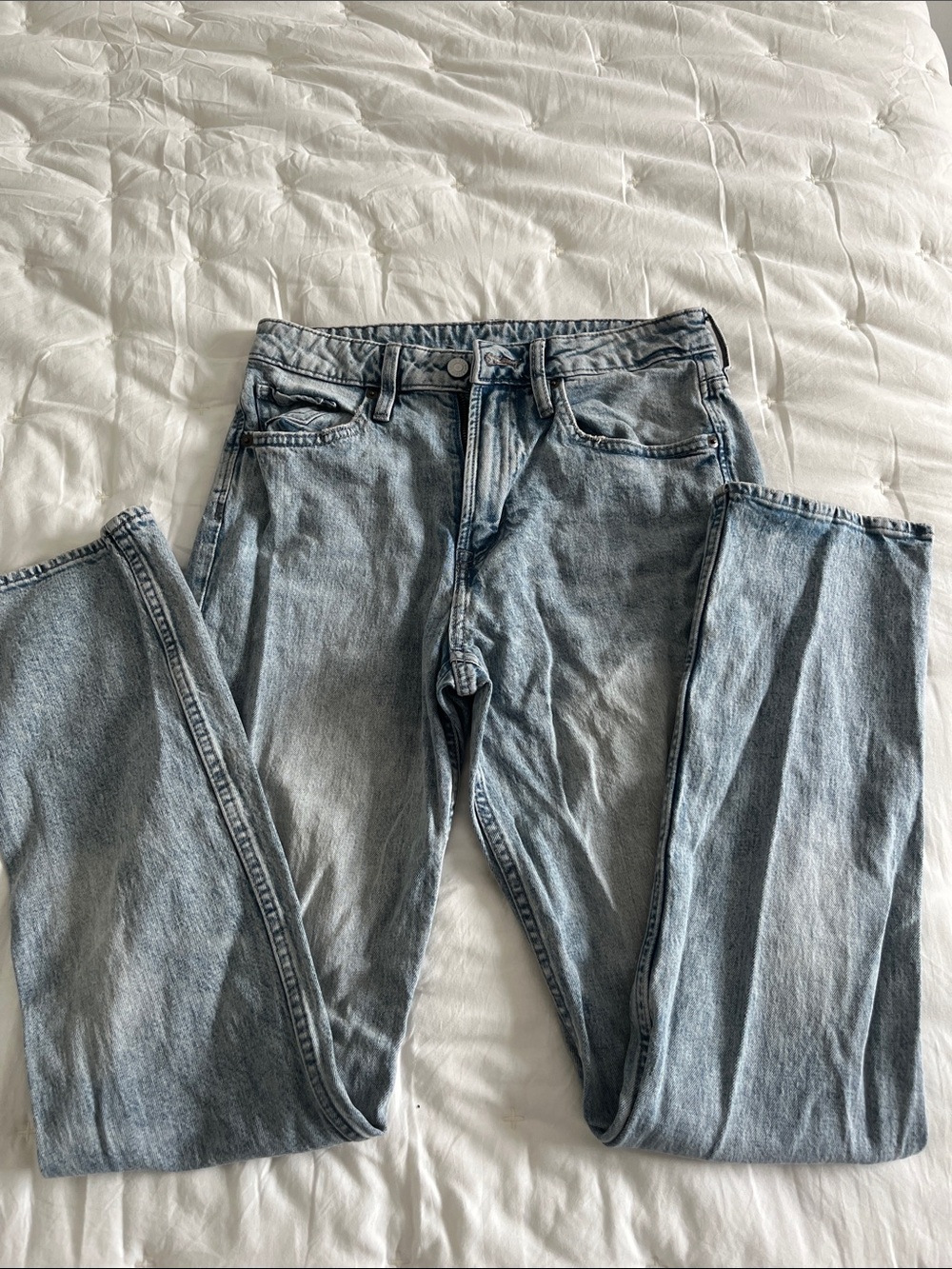 H&M Light Wash High WaistcStraight Leg Jeans